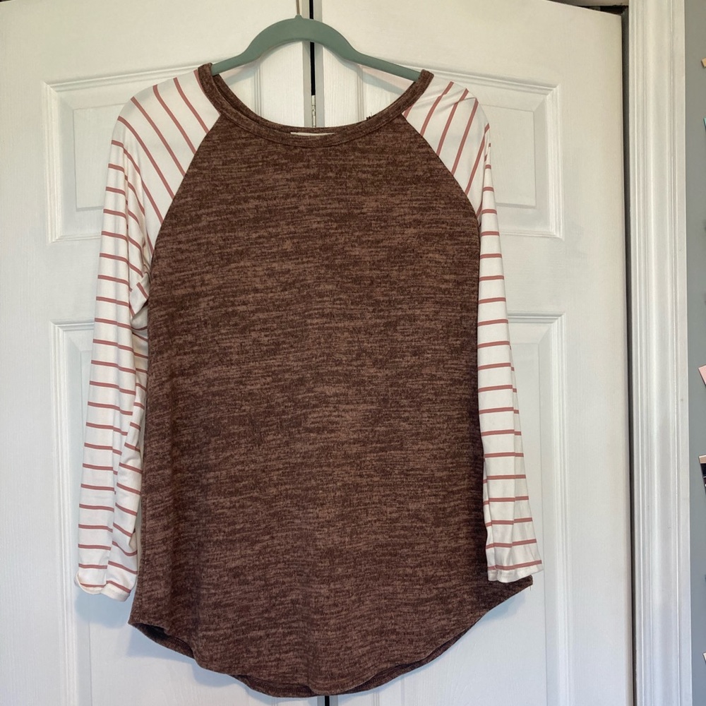 Womens long striped sleeve shirt size small